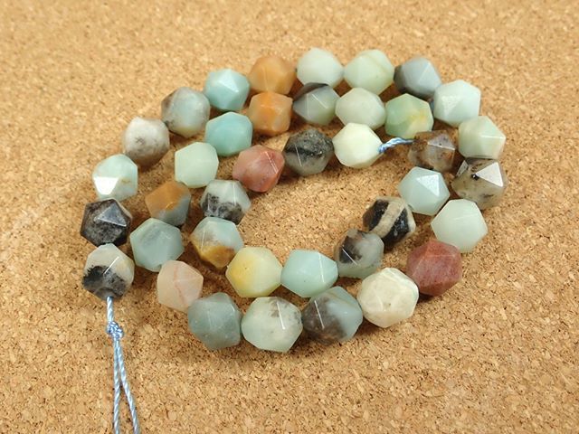 Beautiful Multi-Colored Amazonite Octahedron Beads - Only one strand available at abosbeads.etsy.com
.
.
#amazonite #amazonitebeads #geometricbeads #jewelrysupplies #abosbeads #abitofstone #etsy #etsyseller #etsysupplies #octahedronbeads #jewelry… instagram.com/p/Bn1cpFkHlPu/