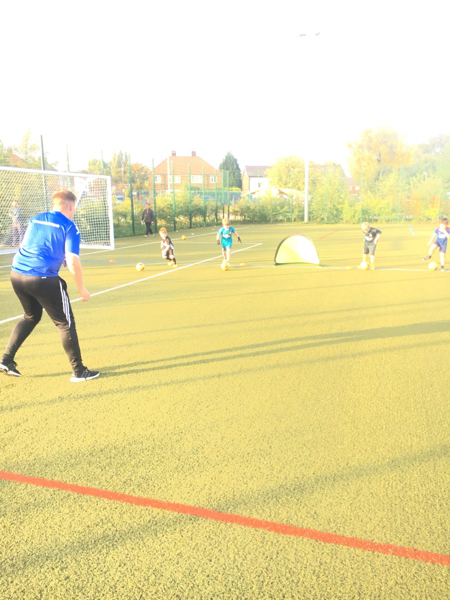 Me and Worsley wolves under 7’s having lots of fun this evening at training see you Saturday boys @EdStartMS <a href="/WorsleyWolves/">Worsley Wolves JFC</a> #Wolfpack
