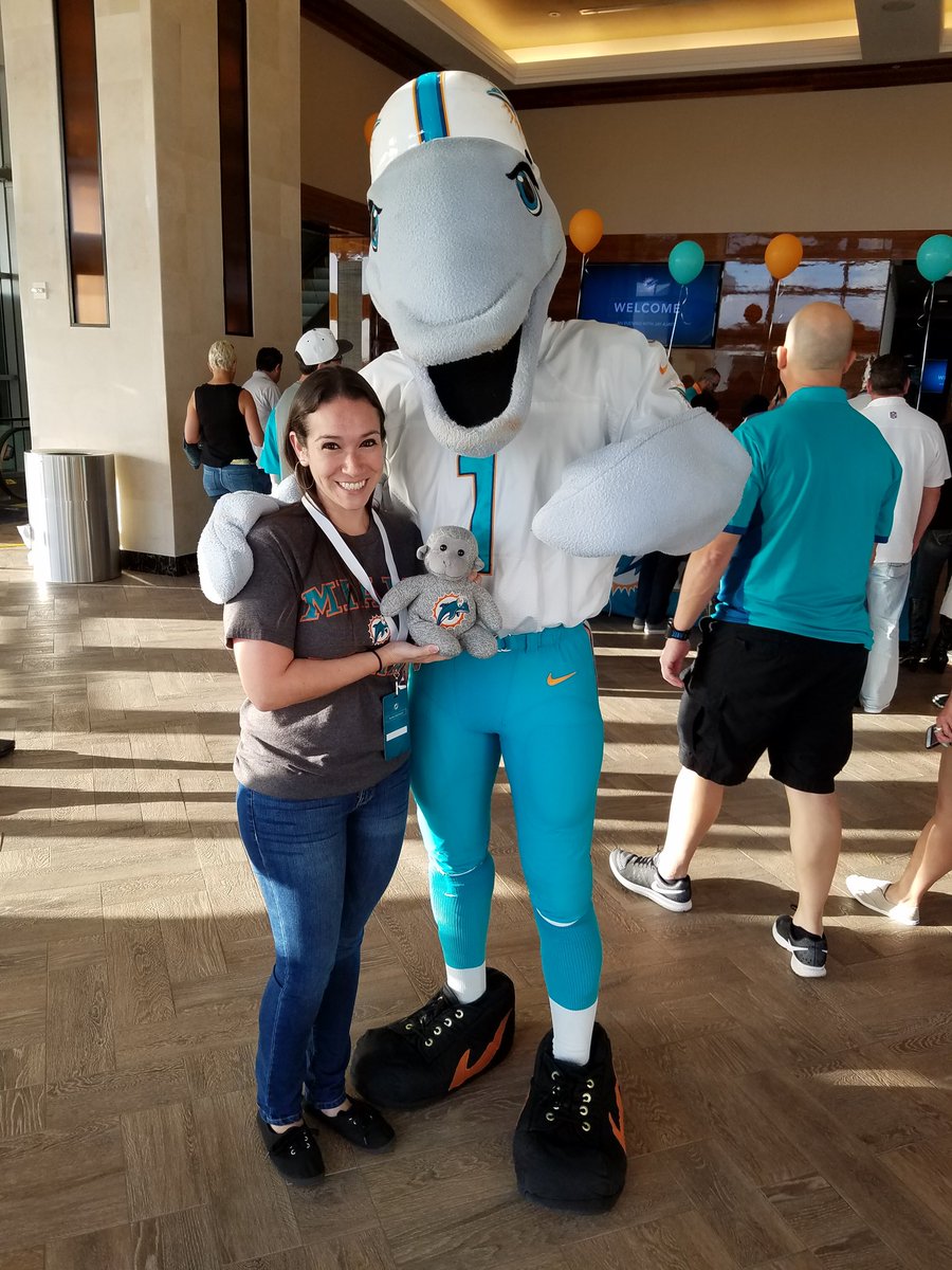 @Travel_theSouth A5 We're Miami Dolphins fans! #travelthesouth