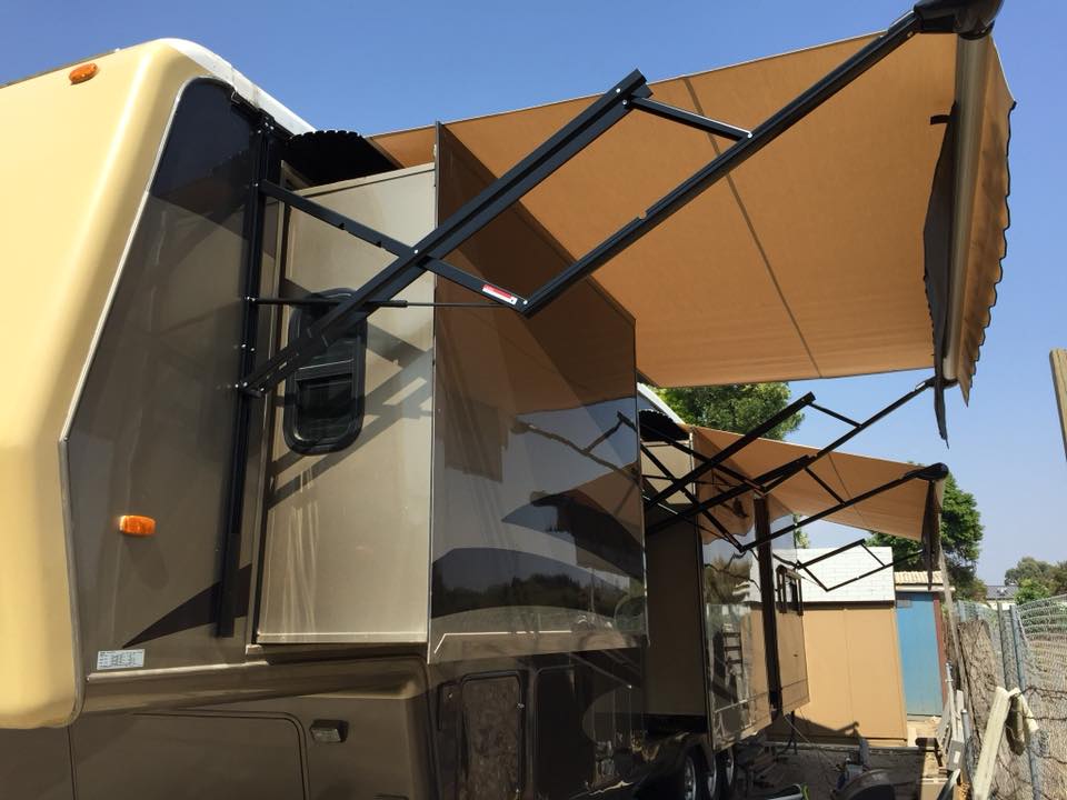 RVawnings's tweet image. Thanks to our customers who took advantage of our 10% off #install special this past week! Jerad Mattingly, our expert installer, sent over these great photos of his recent installation. #shadepro #rvlife #rvawning #travel #rv #ontheroad #travelrv