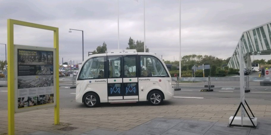 ATSSAHQ's tweet photo. ATSSA is at #ITSWC18 where the latest developments in ITS are being discussed. #amobility autonomous pods are driving around today on fixed courses, representing how #CAVs are progressing. Read more about how #ATSSA is involved: https://t.co/8XFp42ekmM. @ERTICO @ITS_Congresses https://t.co/XVeaOxgzyF