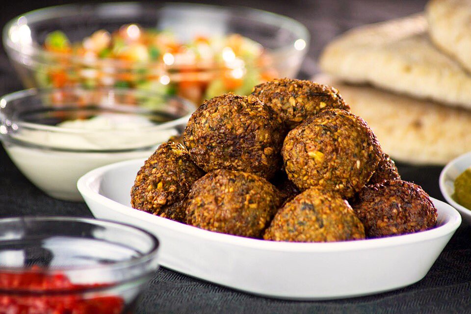 ShimonsKitchen's tweet photo. Falafel. The ultimate Mediterranean street food. Yummy! Recipe: https://t.co/0NzToItsrR FB https://t.co/wscJVTXDkL #falafel #streetfood #food #foodie #mediterraneanfood #mediterranean #shimonskitchen #tastemadedo 
#buzzfeed 
@buzzfeedtasty

#inkaholiceats https://t.co/73VI7c3SLl