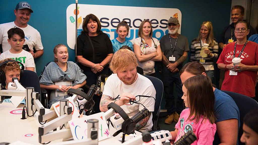 wbz's tweet photo. Ed Sheeran Visits Patients At Boston Children’s Hospital https://t.co/CaXxvWw2PG https://t.co/lfPYrZGsNt