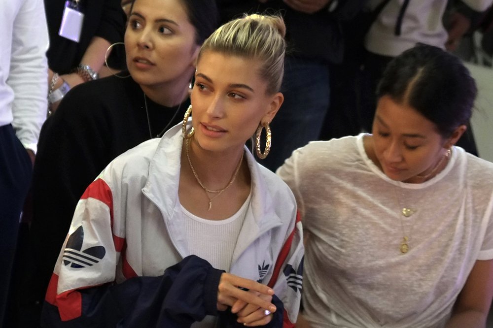 Why wonder woman doesn't have any armpit hair.