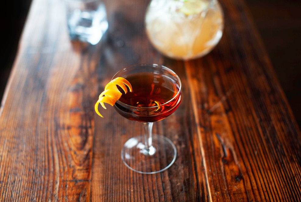 wolfinthefog's tweet photo. Up next is one of our 'Fancy Drinks'
'The Iron Heel'
shelter point single malt, lustau east india sherry, bittersweet vermouth, green walnut, sweet grass bitters
#wolfinthefog #wolfdrinks #tofino #cocktailculture https://t.co/6jmpbXkgCB