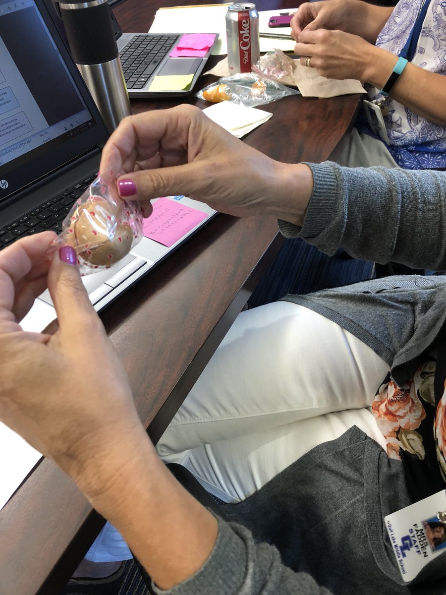 _AshleyRosinski's tweet photo. Conversation starter: How does your fortune relate to your experience as an educator? Thanks to Nancy Fahner for a meaningful PD about PLC collaboration. #plcleaders #glcsMS #teachertalk https://t.co/ckNIgSqXIj