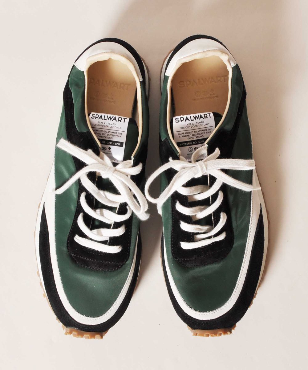 Johnbull_online's tweet image. 【SPALWART】NEW カラーも入荷！！
毎年人気の【SPALWART】スニーカー。オンラインストアでも3型多色展開しております！お早目にサイズをチェック！
#Johnbull #JohnbullPrivatelabo #spalwart #fashion #Sneakers  
◆オンラインストア◆
buff.ly/2D2qoWF