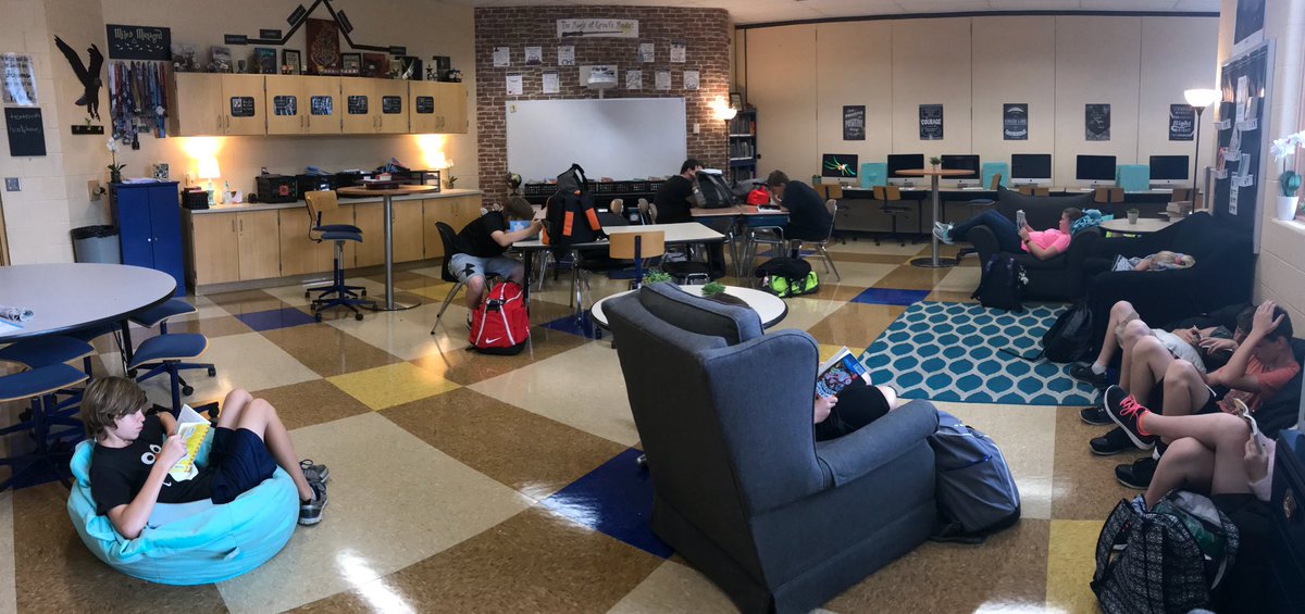 MsDendinger's tweet photo. Highlight of my day has to be independent reading. This is the heart and soul of the @READ180 classroom. #180chat #Read180 https://t.co/4umo4uzgir