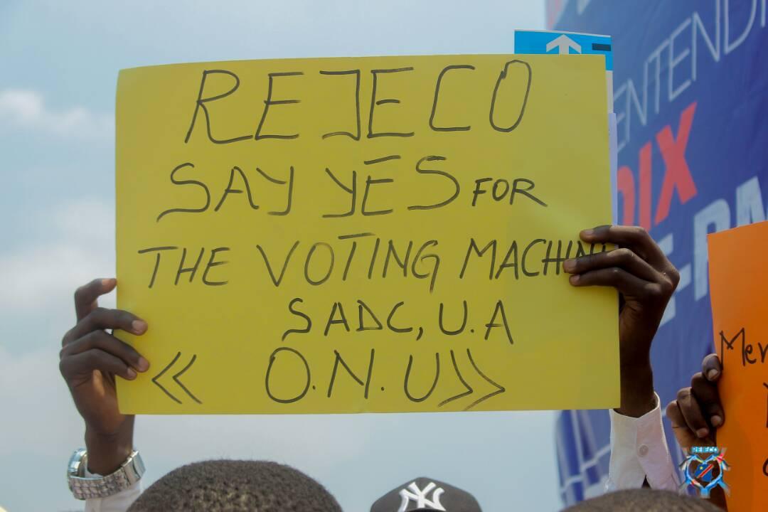 Aaronmubanga7's tweet photo. #RDC, LE REJECO dit oui aux élections avec la machine a voté et dit non au dialogue.nous voulons les élections✌ https://t.co/iapvMqdlBi