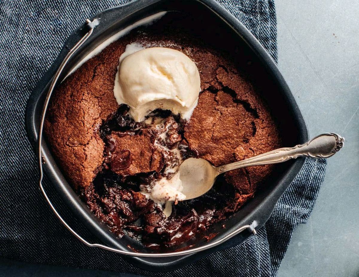 Grace_Yek's tweet image. Eggplant, of course. 10 Ingredients That Transform Like Magic in an Air Fryer buff.ly/2pcT6ud via @Food52 #airfryer #nogrease
