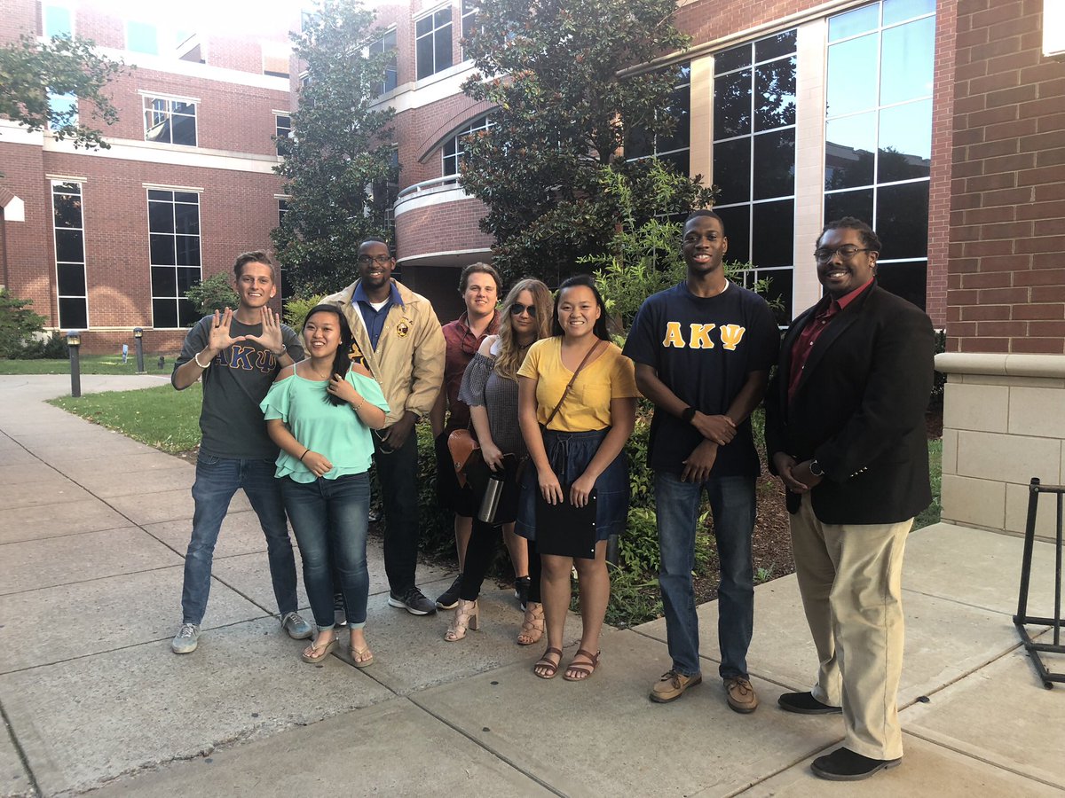 MSUEtaIota's tweet photo. Over the weekend three of our active brother went to the Southern Bluegrass regional assembly! It was a great day for networking and learning about how to grow in Alpha Kappa Psi! @lilwyatt93 @calpal_5 @SDot56Beezy https://t.co/Dp6UWEIdWR