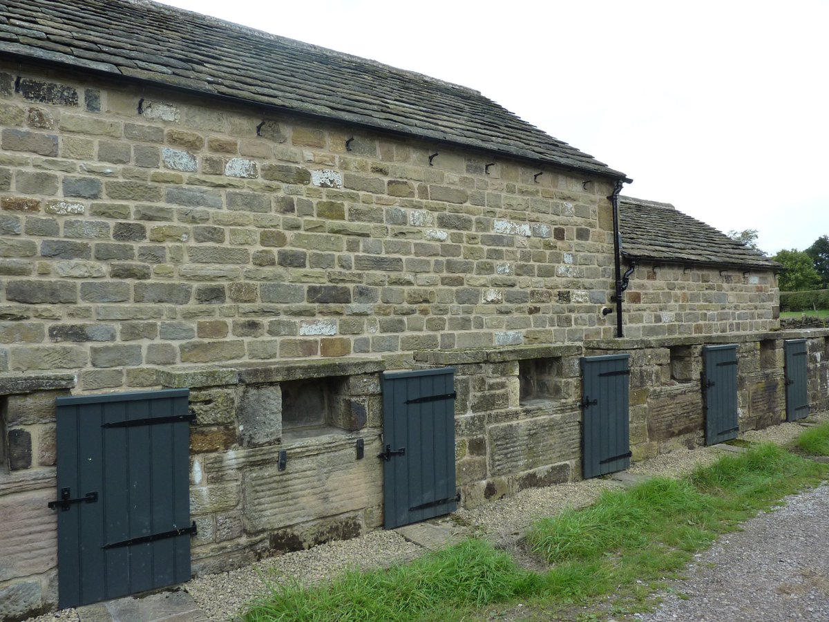 YorksVernacular's tweet photo. Several YVBSG members attended the excellent @FarmBuildings annual autumn conference in the Peak District this weekend. Interesting features to be seen included some nice former pigsties and feeding troughs. https://t.co/T19MkvUNtx
