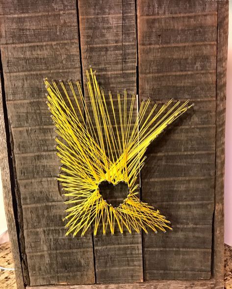 gardendrama's tweet photo. Crafting: String art heart of Minnesota wall hanging https://t.co/oKWKEX6vqQ https://t.co/om5oFo6rrH