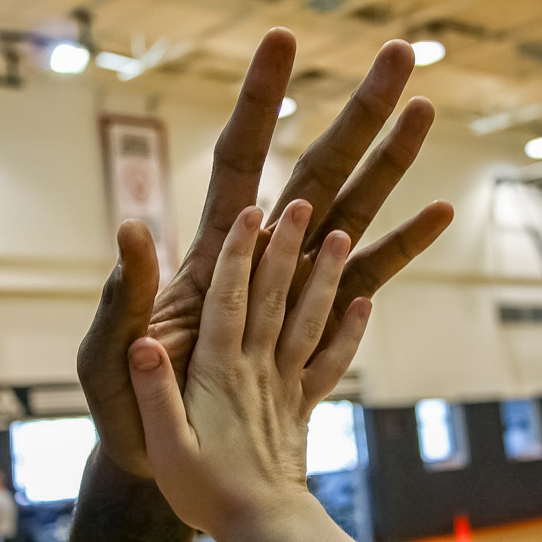 NBA on TNT on Twitter: "Kawhi's hand 🤯 (via @Raptors)…
