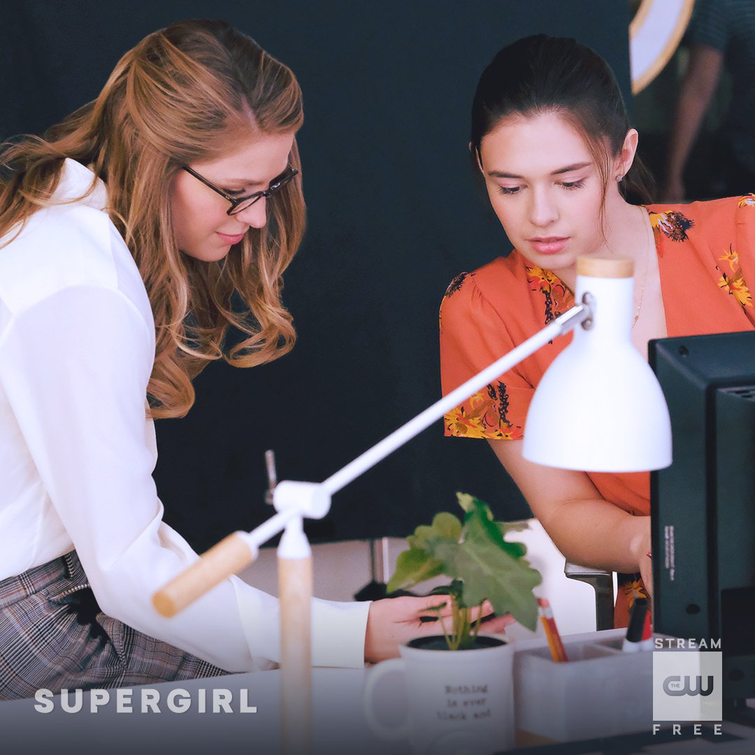 TheCWSupergirl's tweet image. There's a new reporter at CatCo. See @NicoleAMaines as Nia Nal SUNDAY, October 14 on The CW! Get caught up: go.cwtv.com/SPGtw #Supergirl