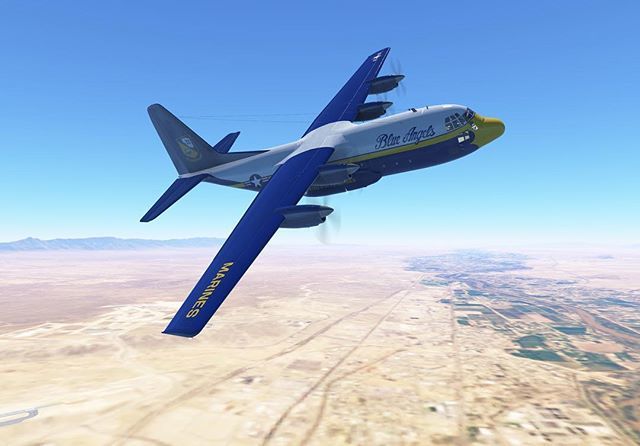 LiveFlightApp's tweet photo. Great fun at the @infiniteflight Blue Angels Flash Flight last week. You can check out all the aircraft on LiveFlight for these awesome events! #liveflightapp #liveflighthorizon #infiniteflight https://t.co/UuUgQ4KxVC https://t.co/kpJE5HekNr