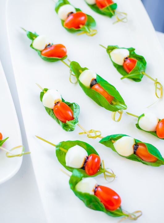 RRiversideHotel's tweet photo. When chef gets fancy... 👨‍🍳 #roc #cheflife #eventfood https://t.co/mmiXCsk0Yk