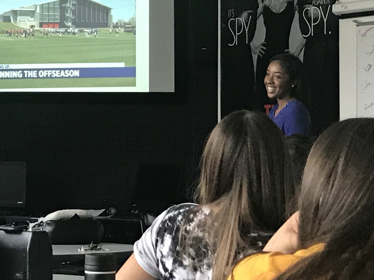 <a href="/KDVR/">FOX31 Denver KDVR</a> ‘s <a href="/ZoraStephenson/">Zora Stephenson</a> visiting Ms Landon’s journalism class today sharing her experiences, advice and the process of story telling with our young journalists. WRHSFarmers  <a href="/JeffcoSchoolsCo/">Jeffco Public Schools</a>