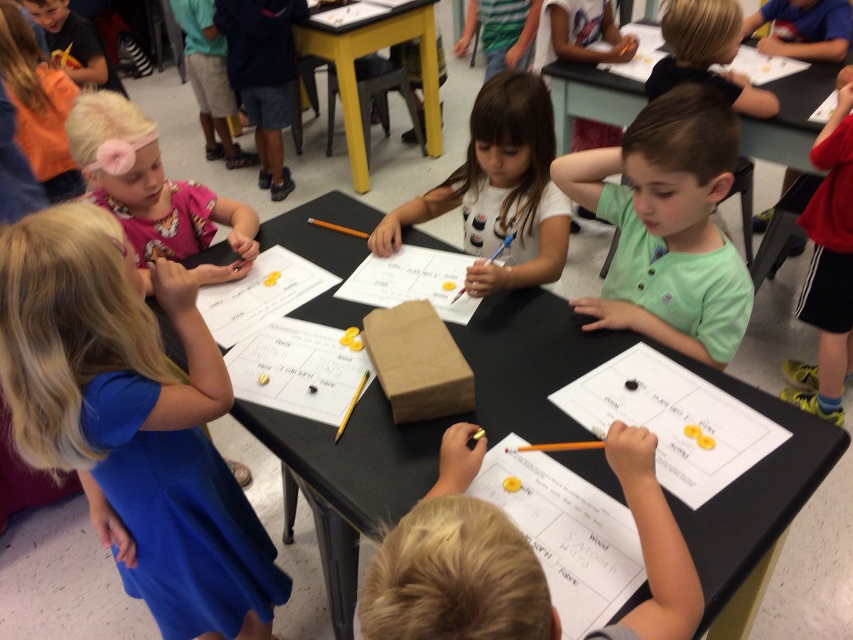 gleichweitkim's tweet photo. Kindergarten was sorting it out today in the STEM lab! #keh4life https://t.co/WqokwIwAOZ