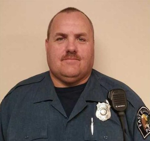 afainatl's tweet photo. Statement on #EastEllijay Officer Tommy Long being officially cleared by Chief Larry Callahan

"Antifascists: East Ellijay (#Georgia) Police Department Spins Implausible Tales to Clear Klan-supporting Officer"
https://t.co/Gtvy2VX074

#TommyLong #LarryCallahan #copsandklan #gapol https://t.co/dKBDQNXHAh