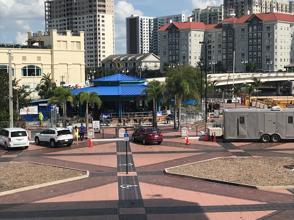 TheSailTampa's tweet image. It's an exciting day at The Sail! Construction for the new Sail Plaza and @bigraysfish Camp started this morning. We will be OPEN during construction, so pardon our waves 🌊🌊🌊 and come grab a drink! Read more about the project &amp;amp; upcoming improvements: bit.ly/2PHFSkE
