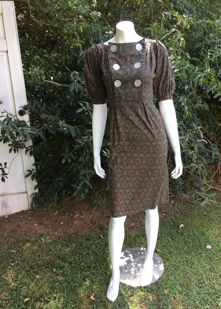 Homemade 40s Pencil Dress etsy.me/2NPesvL #clothing #women #dress #halfsleeve  #knee #pencildress #40sdress #doublebreasteddress #1940s #frogrockvintage