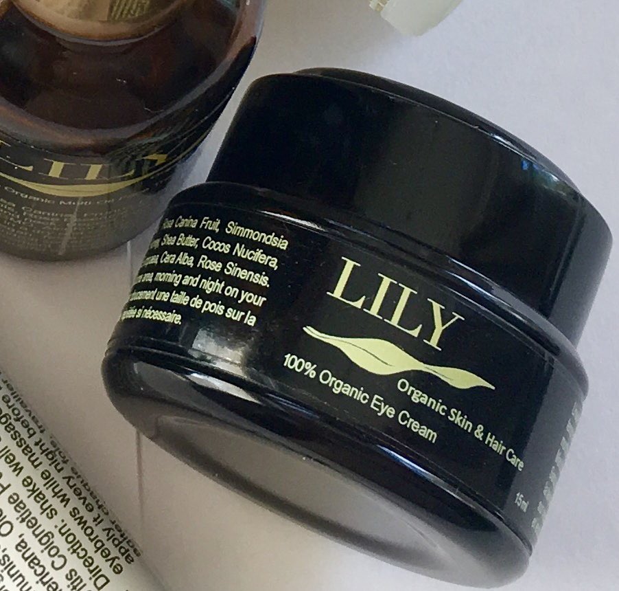 peggyparsai's tweet image. Since the #eye area is the first to show the signs of #aging &amp;amp; gets a lot of wear &amp;amp; tear from smiling &amp;amp; squinting, it's important to give this area some #treatment as early as 20. The way you put on your #eyecream is much more important than the brand. 
#lilyorganic #organic
