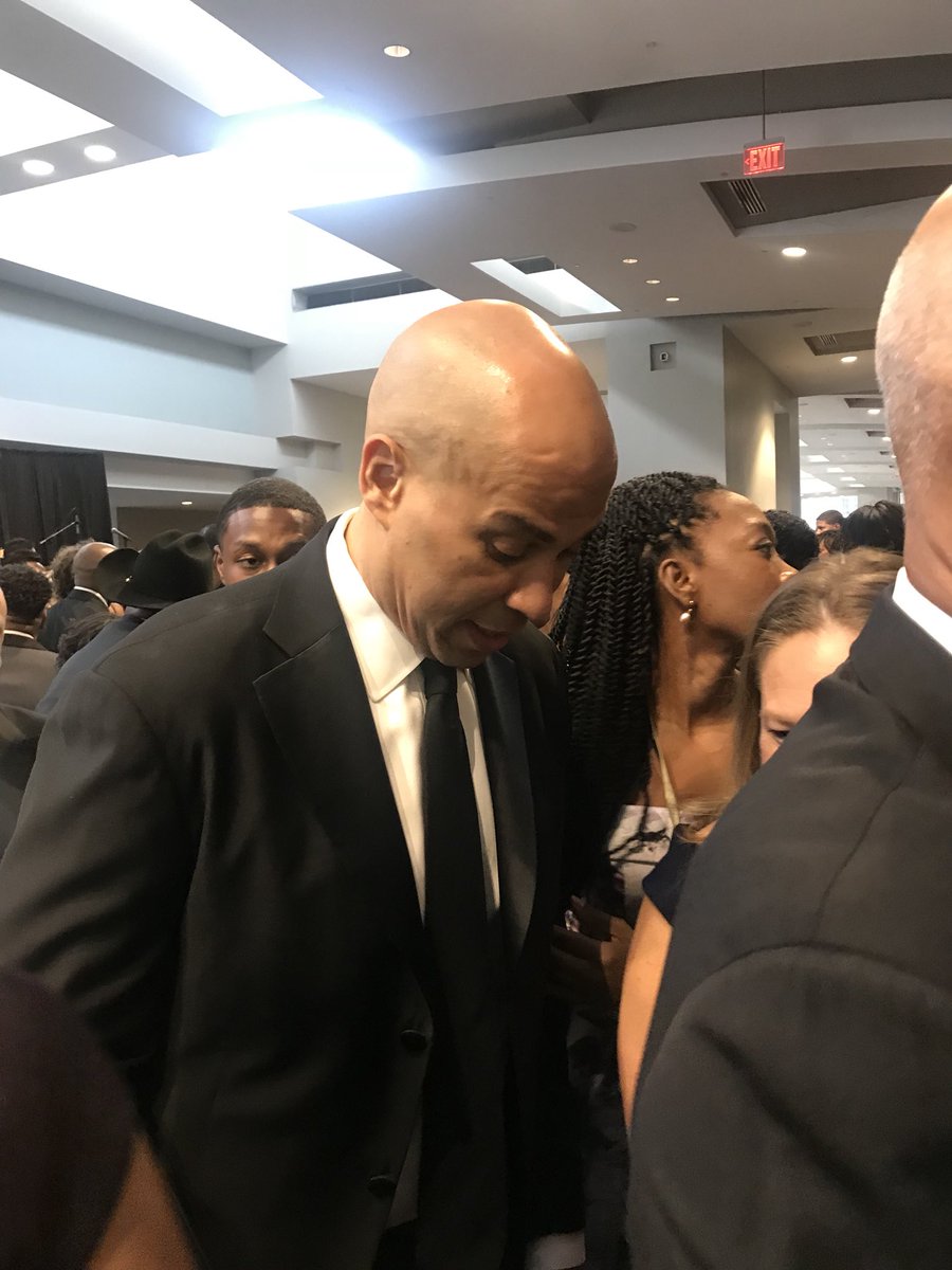 BlackDemocrats's tweet photo. @SenBooker @JacksonLeeTX18 &amp; @JoeBiden #CBCFALC18 https://t.co/U1Zs3kHybM