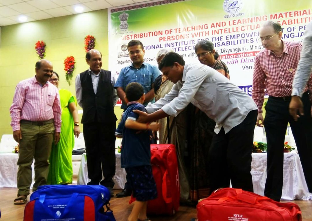 DSSO_balasore's tweet photo. Distribution of Teaching&amp;learning material2 Persons wid Intellectual Disability byDist.Administration,Sambalpur in collaboration wid National Inst.4 the Empowerment of Persons wid Intellectual Disabilities(Divyangjan),Secunderabad
@Dist_SBP
@DSSO_sambalpur @SSEPD2 @samarth_verma https://t.co/tJjYk2T7zt