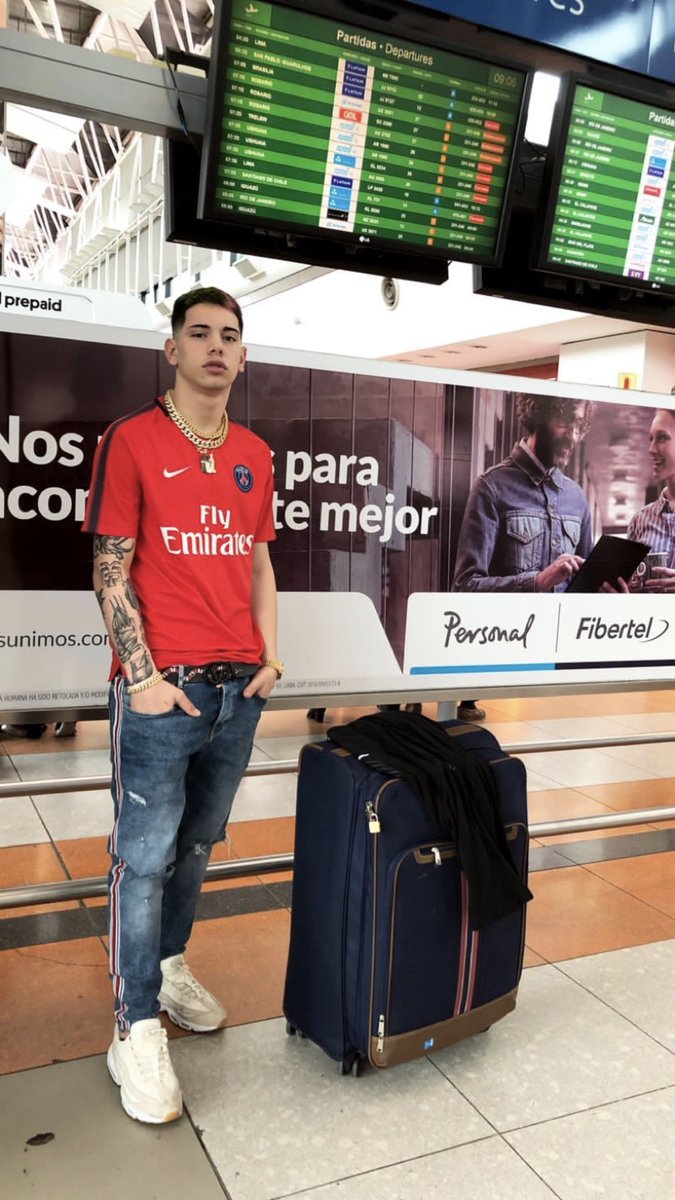 soykheabro00's tweet photo. Es PERFECTO, las dos cosas q mas amo juntas ❤️❤️🤤 [a él y al psg] @_eckoyg https://t.co/eVGKzohpWC