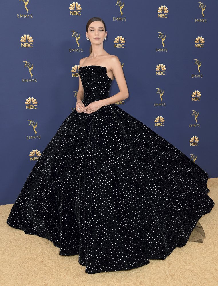 LaRueModerne's tweet photo. FASHION WATCH: #WestworldHBO star AngelaSarafyan arrives at the #EmmyAwards in Los Angeles. https://t.co/n09LWkCiKz