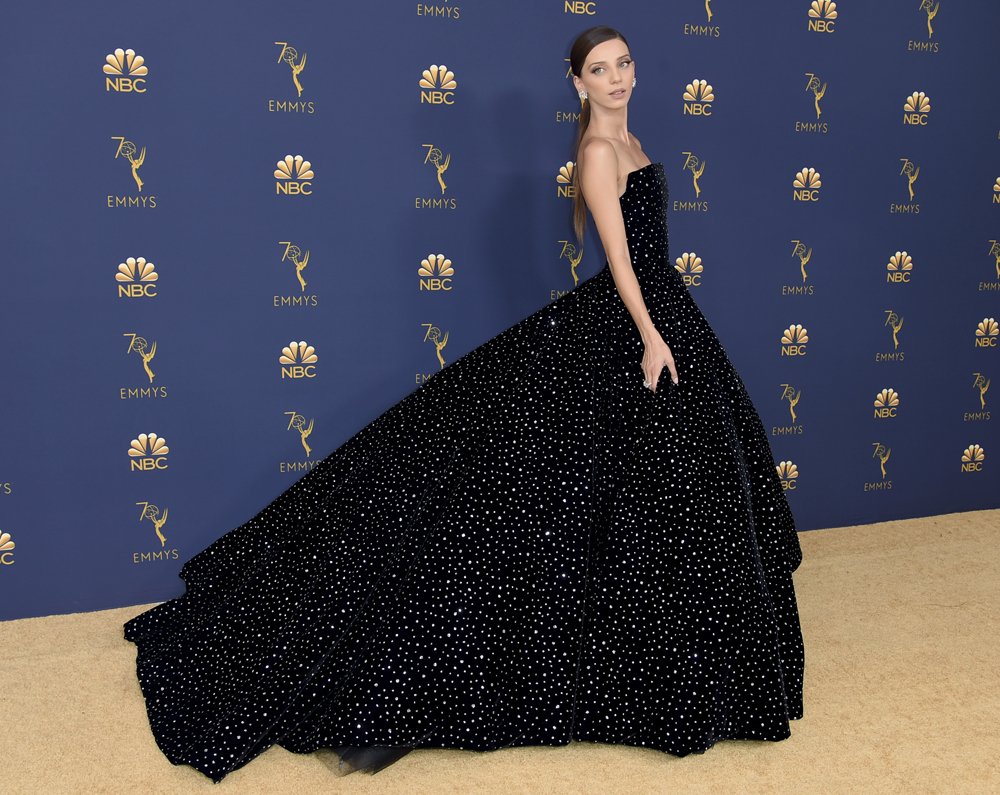 LaRueModerne's tweet photo. FASHION WATCH: #WestworldHBO star AngelaSarafyan arrives at the #EmmyAwards in Los Angeles. https://t.co/n09LWkCiKz