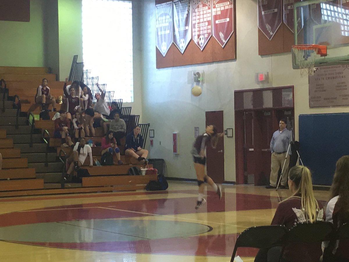 First set goes to the Eagles 25-18 ⁦<a href="/MSD_Volleyball/">MSD Girls Volleyball</a>⁩