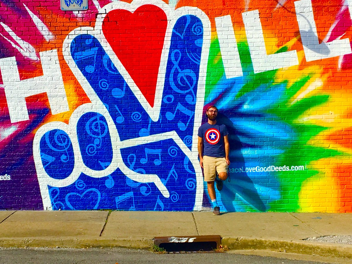 Allen_TheAlpha's tweet photo. There’s no dollar sign on peace of mind ✌🏼❤️ #MuralWeek #StraightBlanchin #Nashville #Tennessee #MusicCity #PeaceLoveGoodDeeds #Peace #Love https://t.co/nirpx9nbC9