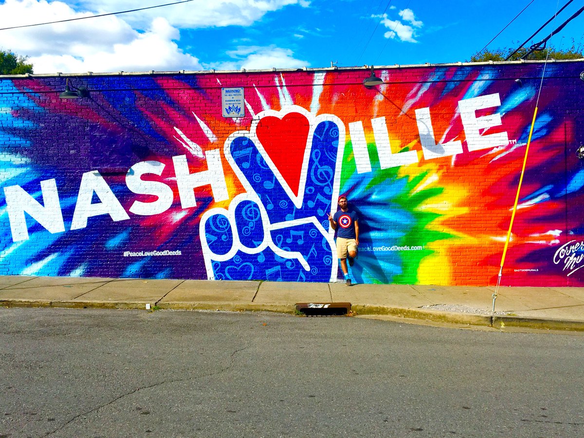 Allen_TheAlpha's tweet photo. There’s no dollar sign on peace of mind ✌🏼❤️ #MuralWeek #StraightBlanchin #Nashville #Tennessee #MusicCity #PeaceLoveGoodDeeds #Peace #Love https://t.co/nirpx9nbC9