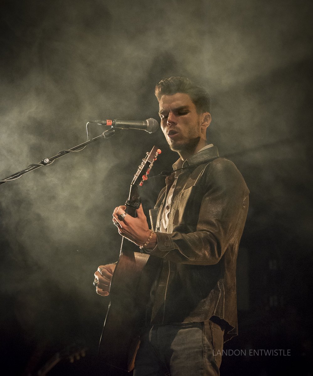 apt613's tweet photo. #CityFolk2018 and Marvest delivered on memorable concerts with plenty of #ottmusic. Here are some of our favourite shots from the last 5 days: https://t.co/GU2759Jomr https://t.co/uZPQZZsa5S