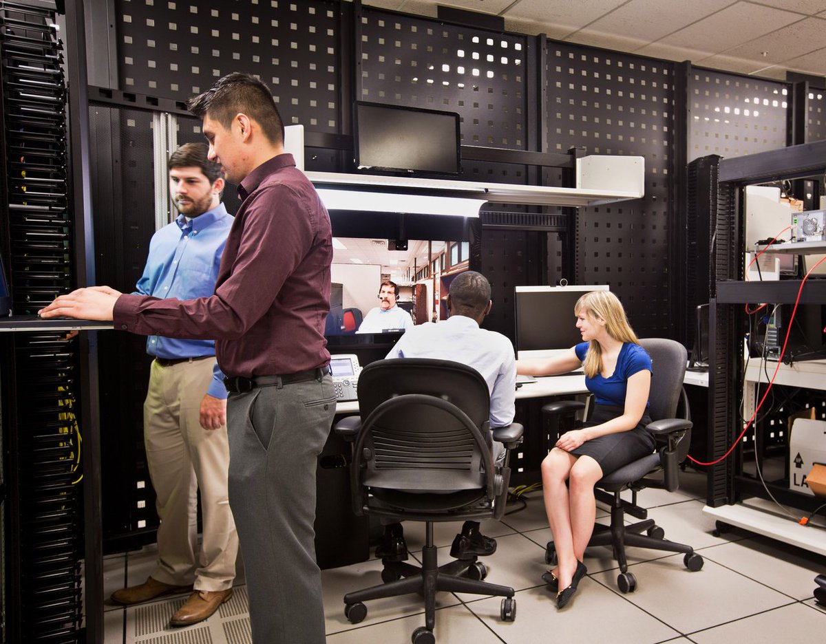 IntlPaperCo's tweet image. #DYK? Over the last decade, we have hired more than 40 engineers from @AuburnEngineers. #InvestingInPeople #TheIPWayForward