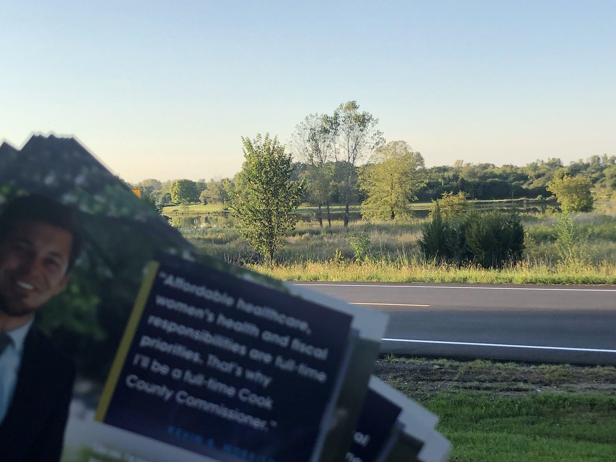 Kevin4Cook's tweet photo. These are the type of gorgeous views you can experience knocking doors in #Streamwood! Having some fantastic conversations on a beautiful Monday! Learn more at https://t.co/wHmbW2zCtu #Flipthe15th #ABetterCookCounty https://t.co/aqEHngrdTf