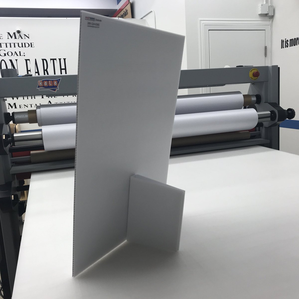 FASTSIGNS2137's tweet image. #coroplastsigns with #stands are the best way to #display the #message to your customers at an #event. They are #portable and #easytoassemble at the events. Call #yourbrandcentralstation #fastsignsofetobicoke for more details. #2137eliteteam #fastsigns2137 #etobicoke #toronto