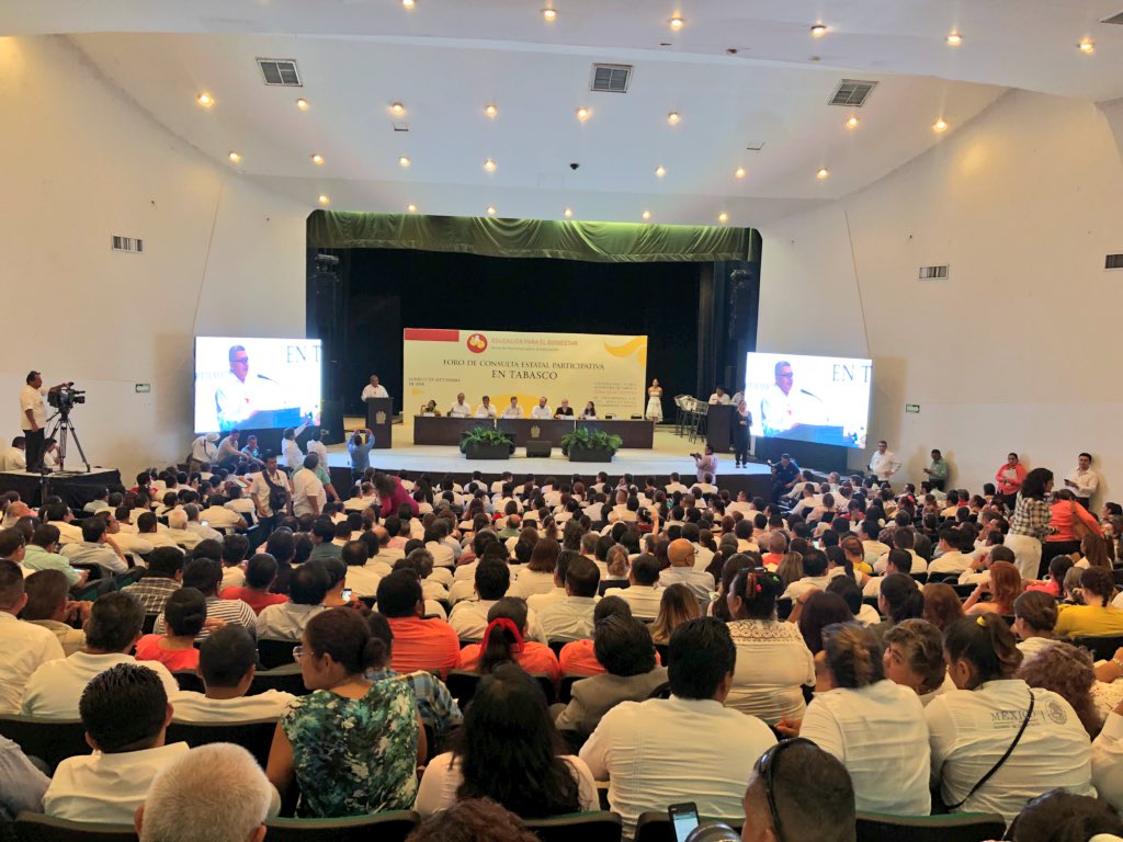 emoctezumab's tweet photo. ¡Muchas gracias a los tabasqueños por su cálida participación, interés y sólidas propuestas!
Es prioridad la apertura de la comunicación y la conciliación para avanzar en la construcción del Acuerdo Nacional sobre la Educación. https://t.co/9XUu4DqHc4