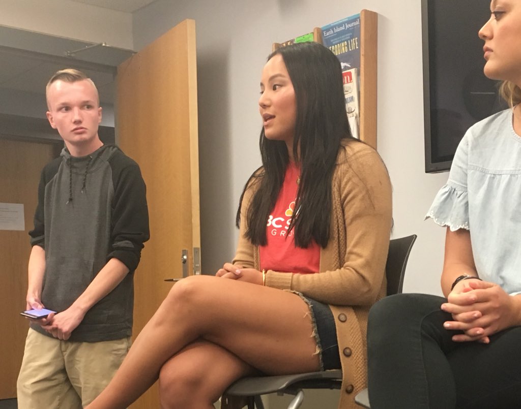 IthacaSPJ's tweet image. One big takeaway - don’t be afraid to try for internships. Adrienne has put her name out there for very competitive internships.