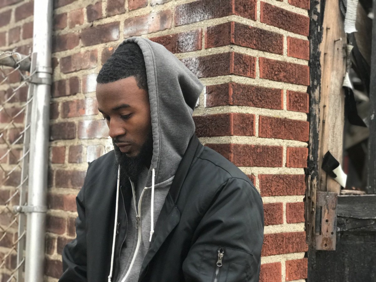 ATLbangerz's tweet photo. YC DON DROPS A NEW HUSTLER'S ANTHEM "FROM NOTHING" https://t.co/0J9T3WLUoh #banger #FromNothing #hiphop #hustlersanthem #musicreview #newwave #rap #Trapmusic #YCDon @__YCDON @theonlyYCDON https://t.co/OaIcrrgdO1
