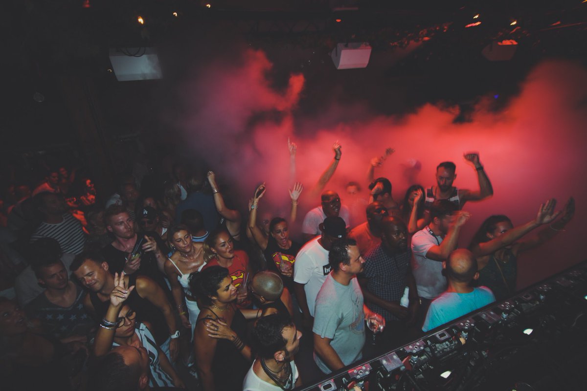 CuloeDeSong's tweet image. ... and that’s how we wrapped up the season! 🙌🏾❤️🌴🙏🏾 ... it’s been an incredible experience filled with so much love, joy and lessons! Summer hasn’t been this awesome! Truly grateful to everyone that came through to jam with us this season @bluemarlinibiza !!! I’m humbled!