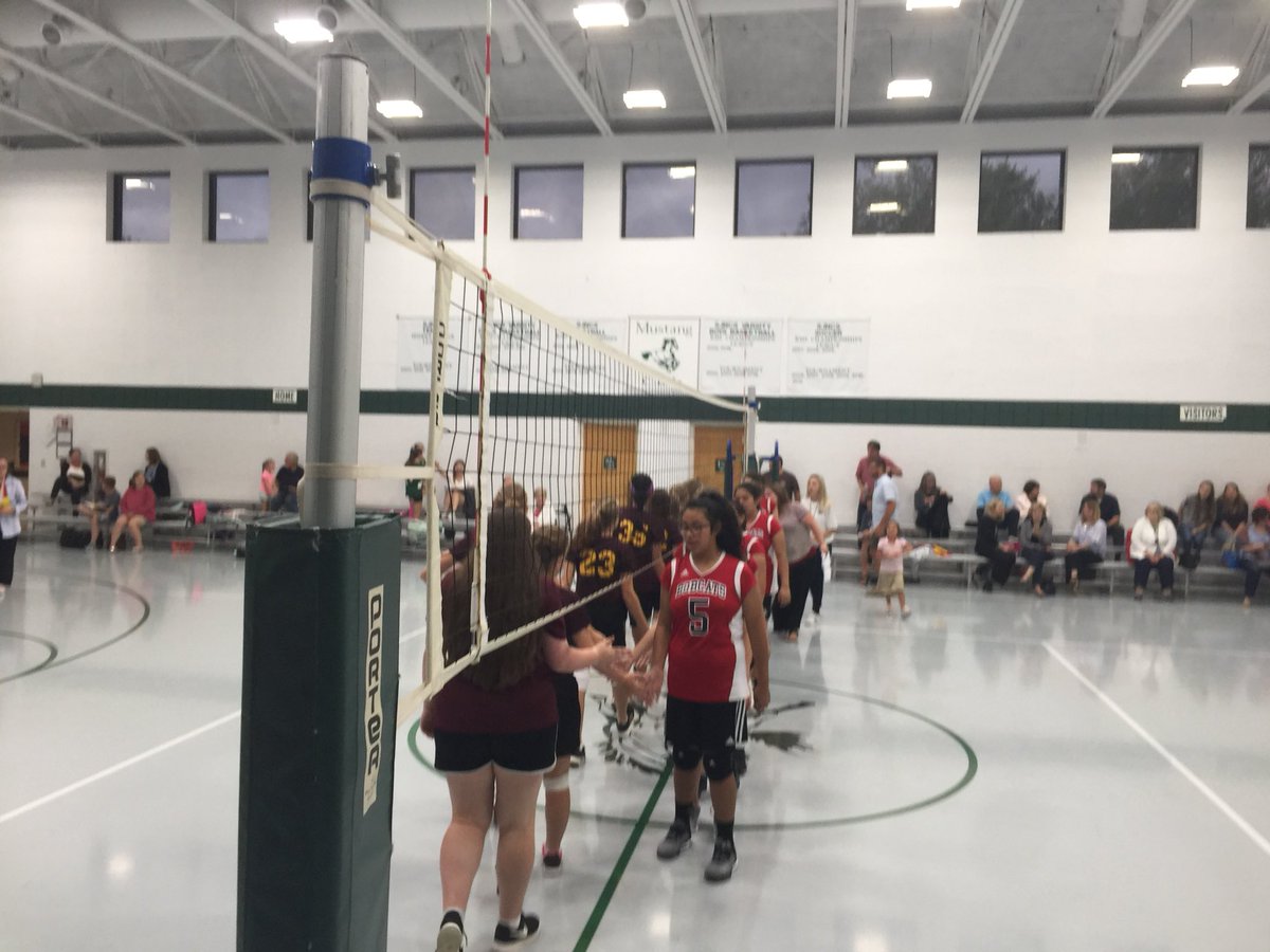 CASmokies's tweet photo. CAS Middle School Volleyball finished the regular season tonight with a tri-match sweep over St. John Neumann and Paideia! Regular season record is 10 wins and 3 losses. KISL Tournament begins Monday. GO @CASBobcats! #CASBobcats #CASmokies https://t.co/N5nmkMyGjF