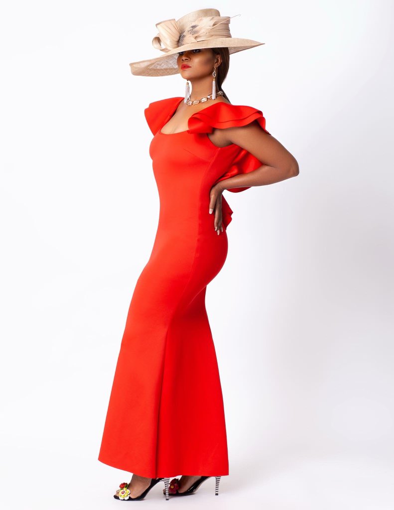 Finerwoman4's tweet photo. @TomArnold @realDonaldTrump Please order your dress for the impeachment services ....... His favorite color is #republicanred https://t.co/fsNk6HF2EM