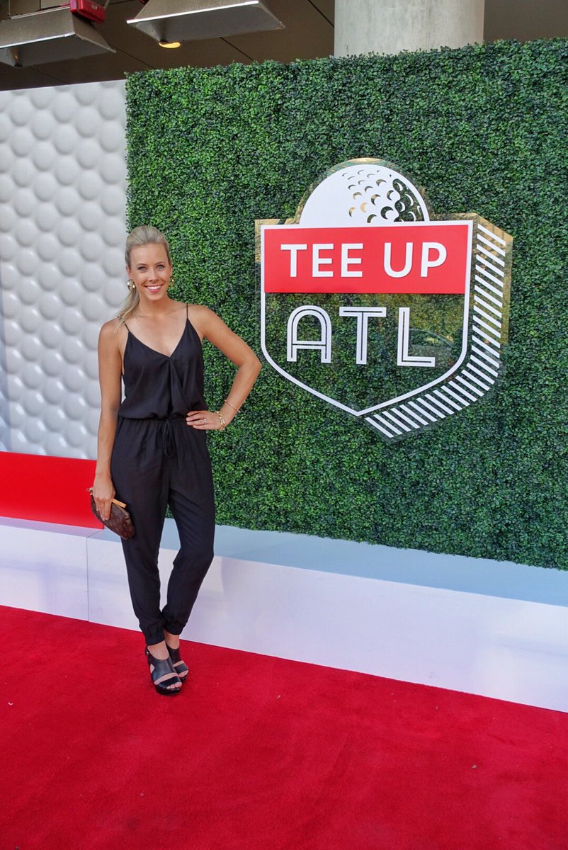 teryngregson's tweet photo. Live from the Red Carpet for the @playofffinale kickoff event with @bigboi 🎤🎫 Check out the @pgatour Facebook Live Show tonight at 8pm ET! #atl #pgatour #redcarpet https://t.co/WoAtaW3DA1