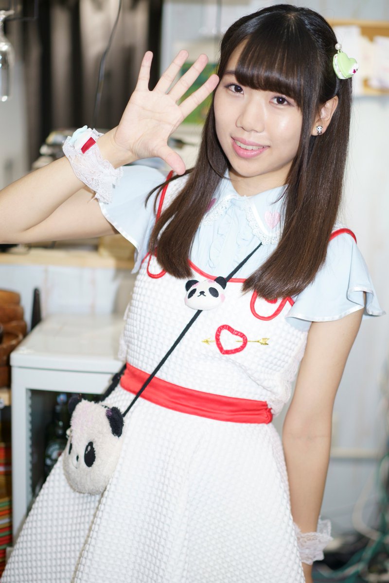 natan172's tweet image. 2018.9.17 #池袋CANOPUS #スイーツメロディ #鈴木みなよ ちゃん
『ふわらいず！初主催＆桜坂ななみ生誕祭』にみなよソロで参加。
２日連続でみなよちゃんに会えた！
みなよちゃんもパンダだらけの衣装も超かわえええー

次の出演は9/23『鶯谷 VALLEY×VALLEY×TOKYO』です！！！