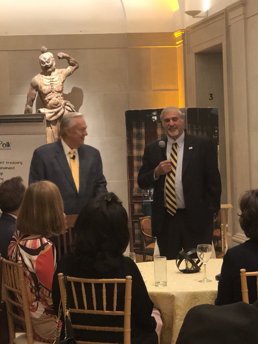 lynchpinnacle's tweet photo. Our friends @BillKurtis1 and @smithsonian ‘s Richard lively discussion around topic “History, Citizenship, and our Future” in support of our client @NationalHistory https://t.co/tqDRpTjCjX