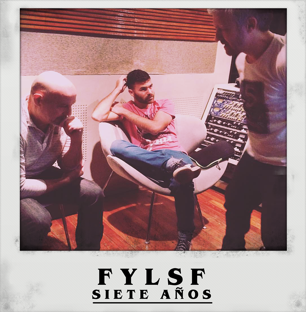 FelixyLsf's tweet photo. 2017
Grabamos "La Decisión" con la producción de Juan Subirá, Nano Campoliette y la ingeniería de Martín Pomares. Un salto de calidad en nuestro sonido.

#FelixYLosSinFritz7Años https://t.co/yKw3APZ29c
