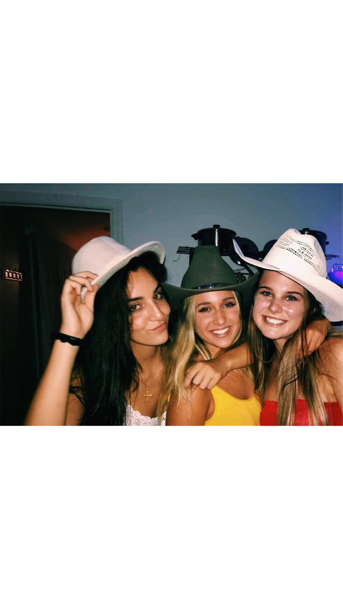 Redrick_9's tweet photo. HBD MAMA RITA! i love u sooo much and i’m glad Uruguay gave u to me! happy i get the opportunity to shape u into a real country girl! 👩🏼‍🌾💖 https://t.co/lhVeAjGeaM